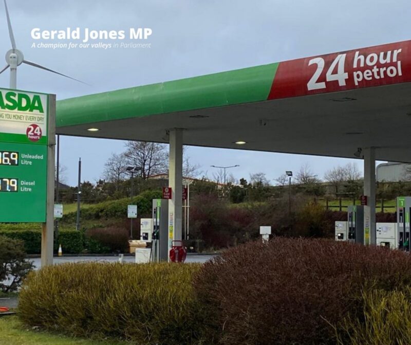 Image of an Asda fuel station.