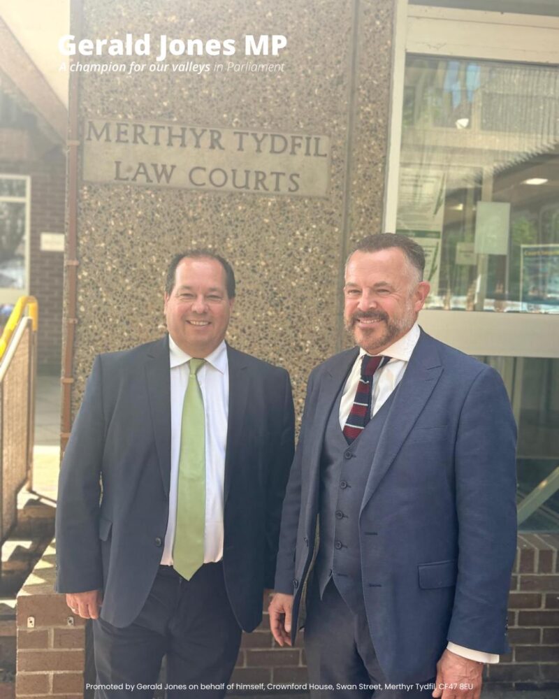 Image of Gerald Jones MP and a barrister at the court.